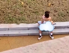 太炸裂了！女生与教官在校园发生大尺度不雅行为，上热搜！